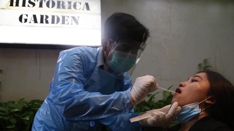 Masuk Kafe di Surabaya, Pengunjung Wajib Rapid Test Antigen - Bagian 2