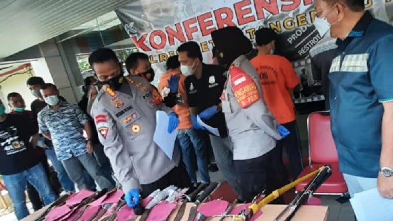 Bawa Celurit, 10 Anggota Geng Remaja Di Tangerang Ditangkap Polisi