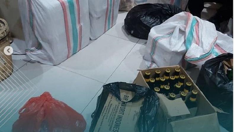 Polisi Sita Ratusan Botol Miras di Malut, 3 Pengedar dan Konsumen Ditangkap
