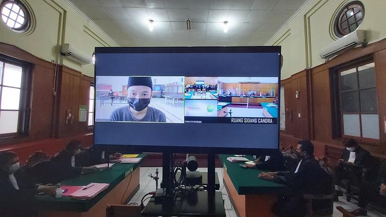 title Hakim Tolak Eksepsi Ardi Pratama, Sidang Kasus Salah Transfer Rp51 Juta Lanjut ke Pembuktian Hakim Tolak Eksepsi Ardi Pratama, Sidang Kasus Salah Transfer Rp51 Juta Lanjut ke Pembuktian