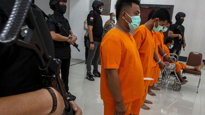 Polda Riau Amankan 40 Kg Sabu dan 50.000 Ekstasi dari Malaysia - Bagian 2