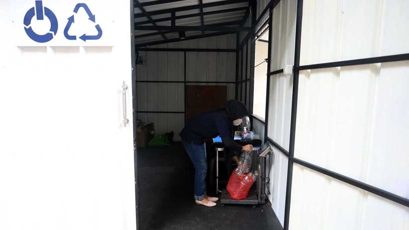 Ini Lokasi Setor Sampah Anorganik, Ditukar Poin hingga Rp1.200 per Kg - Bagian 3