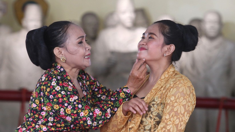 Merawat Tradisi, Seniman Ludruk Surabaya Pentaskan Kisah Warok - Bagian 4