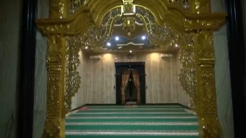 Pemilik Mobil Bertabur Emas di Subang juga Punya Musala Super Mewah Senilai Rp11 Miliar