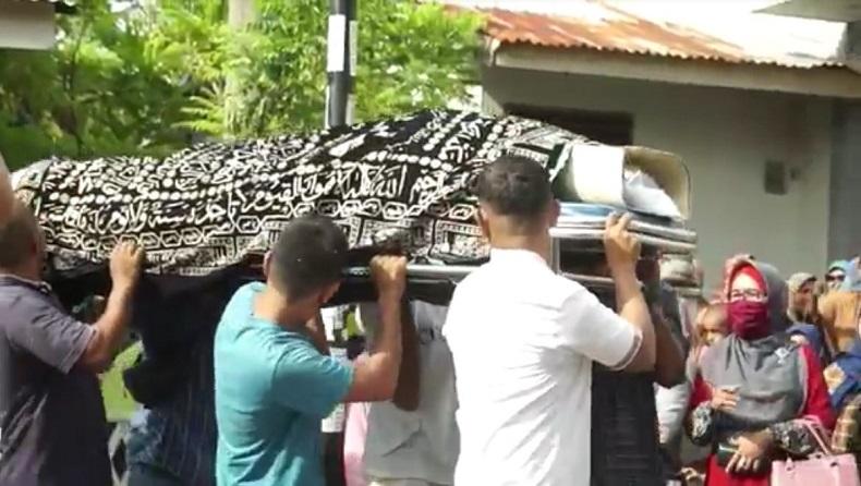 title Pembantaian Keluarga Guru Ngaji di Banda Aceh, Begini Sosok Korban di Mata Tetangga dan Kerabat Pembantaian Keluarga Guru Ngaji di Banda Aceh, Begini Sosok Korban di Mata Tetangga dan Kerabat