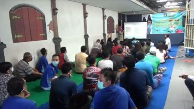 Ratusan Napi Penghuni Rutan Salatiga Ikuti Tahapan Vaksinasi Covid-19 