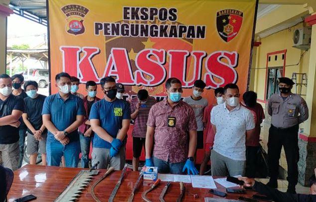 Polisi Tangkap 19 Anggota Geng Motor  Bersajam di Serang, 15 Jadi Tersangka
