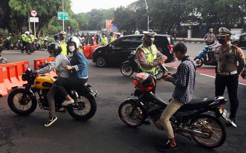 Polisi Gelar Razia Knalpot Bising di Kawasan Ring I Istana Kepresidenan - Bagian 3