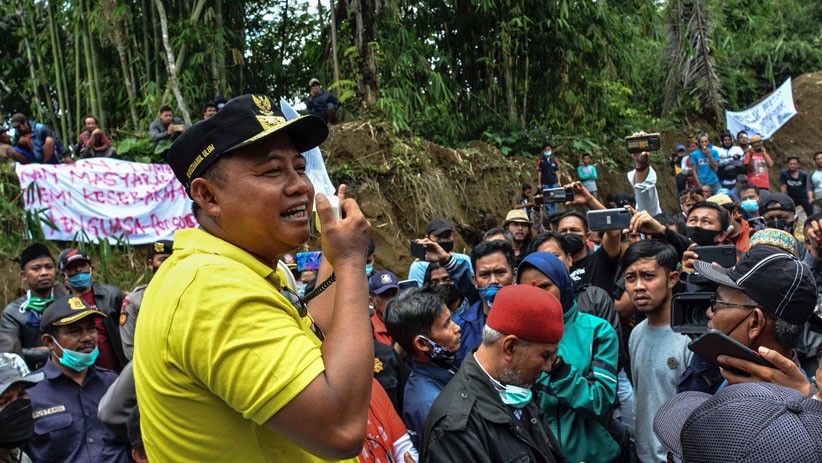 Sidak, Wagub Jabar Hentikan Sementara Aktivitas Tambang Pasir Leuweung Keusik - Bagian 1