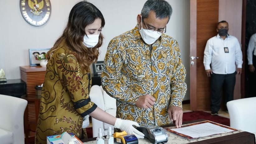 Wamenkeu Bayar Pajak Pakai Mesin EDC - Bagian 2