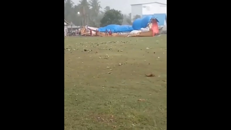 Baru Mau Dipakai Resepsi, Begini Cerita Warga soal Tenda Pernikahan Ambruk di Bone