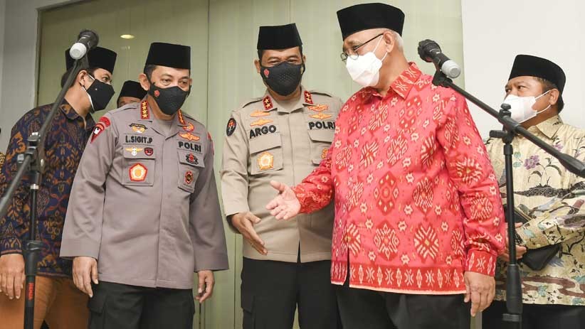 Pakai Kopiah, Kapolri Silaturahmi ke DPP Lembaga Dakwah Islam Indonesia - Bagian 2