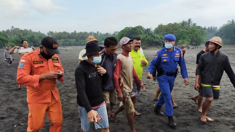 Mesin Perahu Rusak, Nelayan Tabanan Terombang-Ambing di Laut 