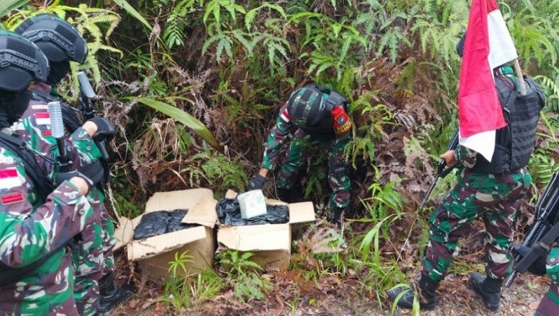 Polda Kalbar Buru Pemilik 42,9 Kg Sabu yang Ditemukan TNI di Perbatasan RI-Malaysia