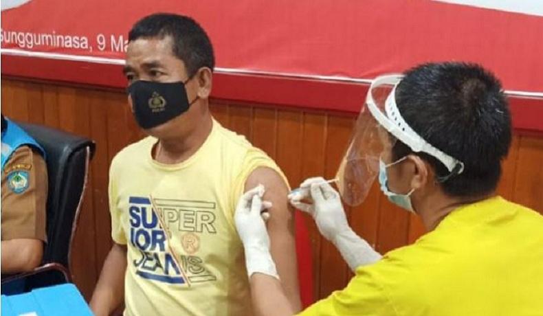 500 Personel Polres Gowa Disuntik Vaksin Covid-19 Sinovac