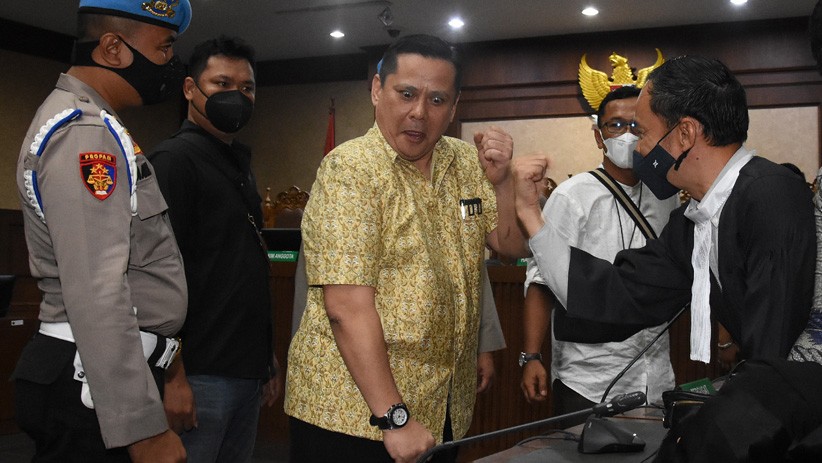 Ekspresi Napoleon Bonaparte Divonis 4 Tahun Penjara - Bagian 2