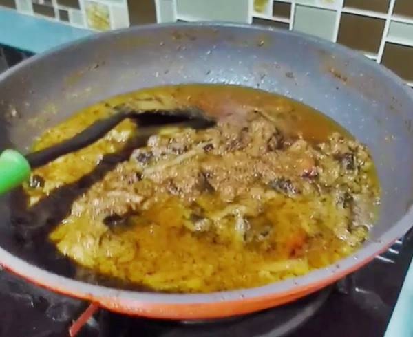 Kalio Baluik sebagai Salah Satu Makanan Khas Minang Terenak (foto: ig @ola.chalayo)