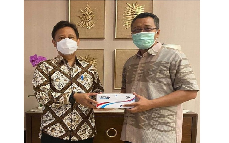 Menteri Kesehatan Terima Alat Rapid Test Antigen Ciptaan Universitas Mataram