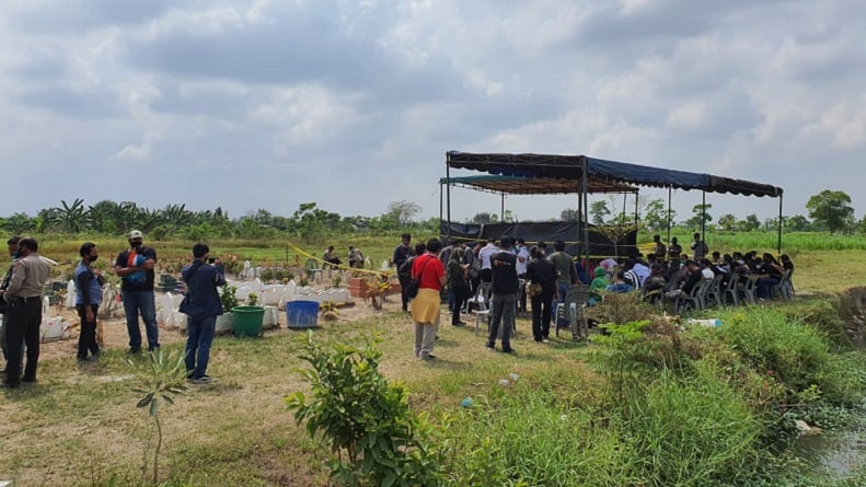 title Bongkar Makam Tahanan Diduga Tewas Disiksa, Forensik Polda Sumut Ambil 2 Jaringan Otak Bongkar Makam Tahanan Diduga Tewas Disiksa, Forensik Polda Sumut Ambil 2 Jaringan Otak