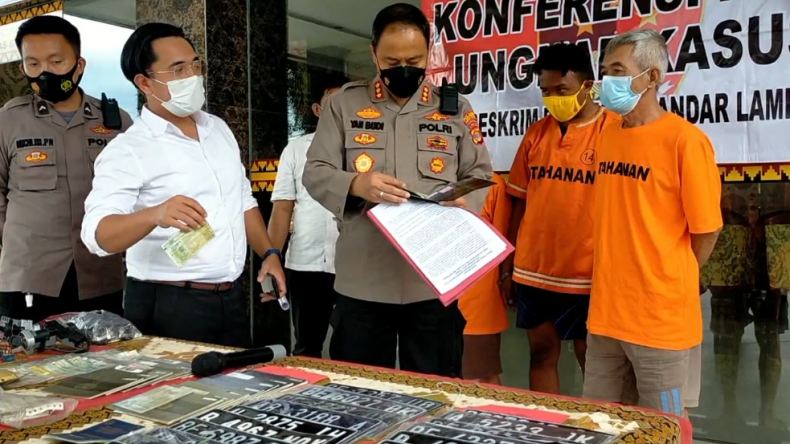 Polisi Bongkar Pemalsuan BPKB dan STNK di Lampung, 3 Pelaku Ditangkap
