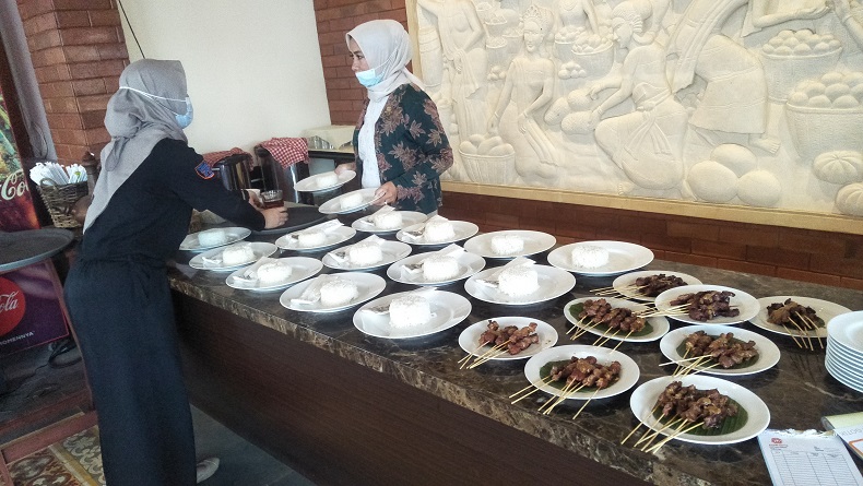 Sensasi Wisata Kuliner Lembang KBB, Cicip Gurihnya Sate Gotik