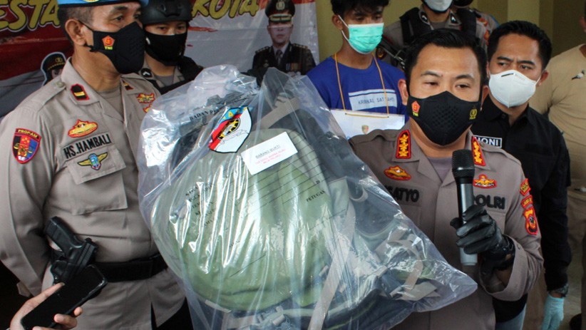 Ini Barang Bukti Pelaku Pembunuhan Berantai di Bogor - Bagian 2