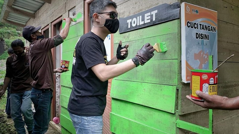 Dukung Pariwisata saat Pandemi, Komunitas Motor Bedah Toilet di Dieng Kulon