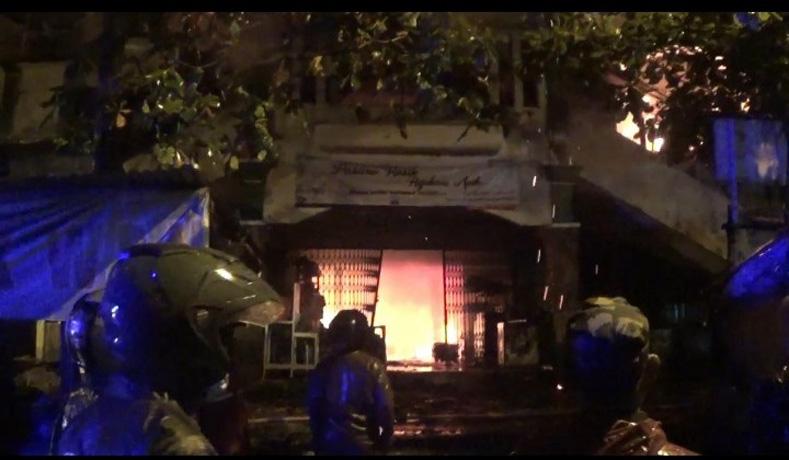 Puluhan Kios Pasar Kota Banjarnegara Ludes Terbakar