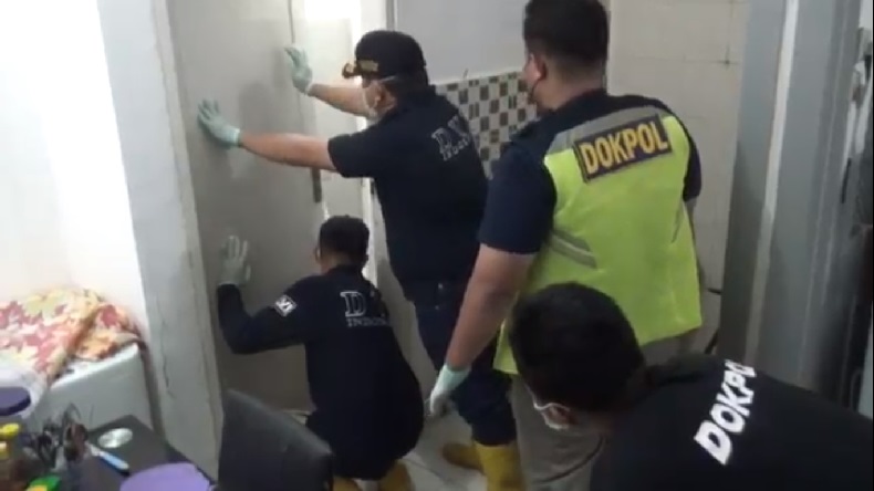 Penemuan Mayat Perempuan Terjepit Ventilasi Kamar Mandi Gegerkan Warga Makassar