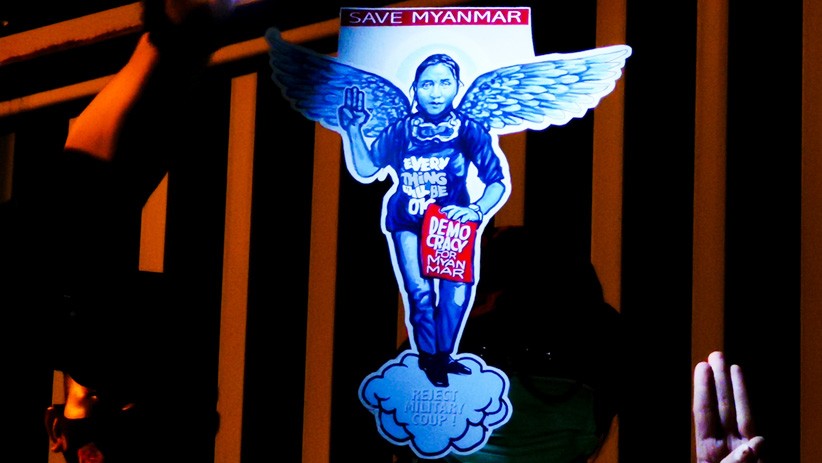 Solidaritas untuk Rakyat Myanmar, Massa Pasang Lilin dan Foto Korban Kekerasan - Bagian 3