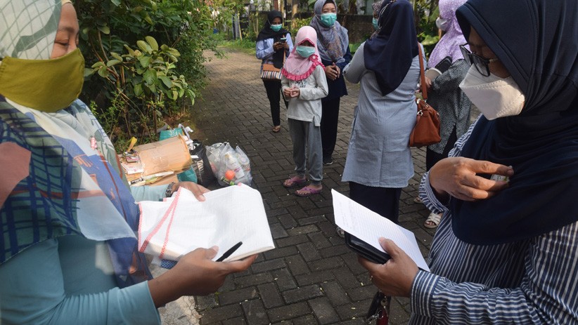 Peduli Lingkungan, Warga Bulusan Semarang Giatkan Bank Sampah - Bagian 3