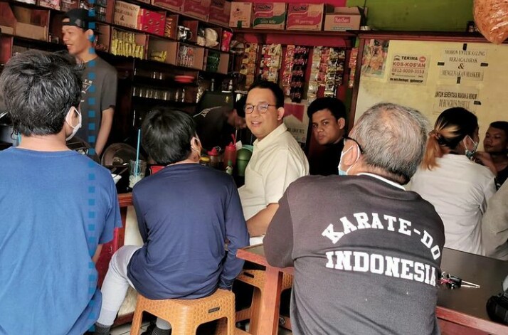 Cerita Anies Baswedan Nongkrong di Warkop Ditanya Pengunjung Kerja di Mana?