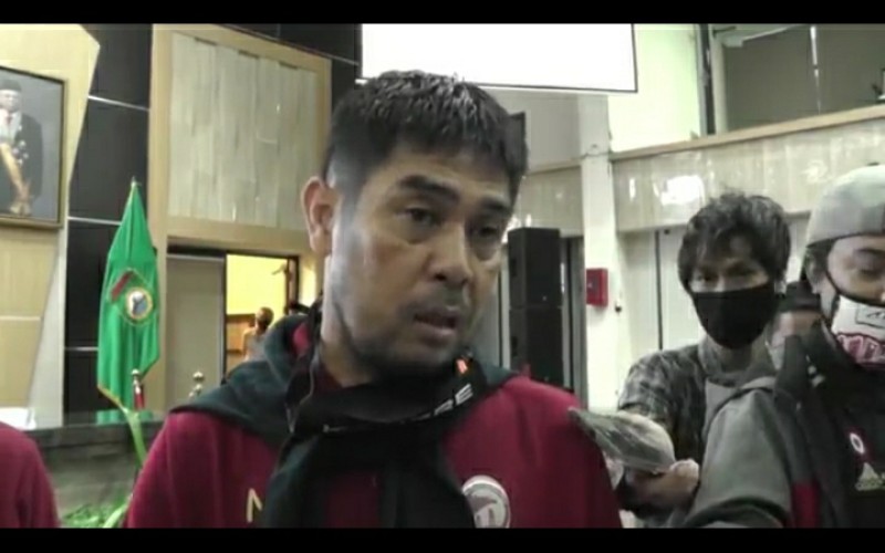 Nil Maizar Resmi Melatih Sriwijaya FC