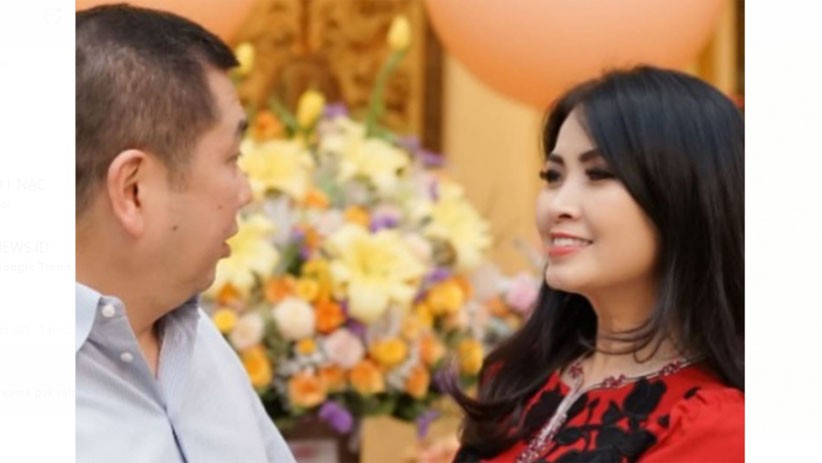 Momen Romantis HT Berikan Ucapan Selamat Ulang Tahun untuk sang Istri Liliana Tanoesoedibjo - Bagian 3