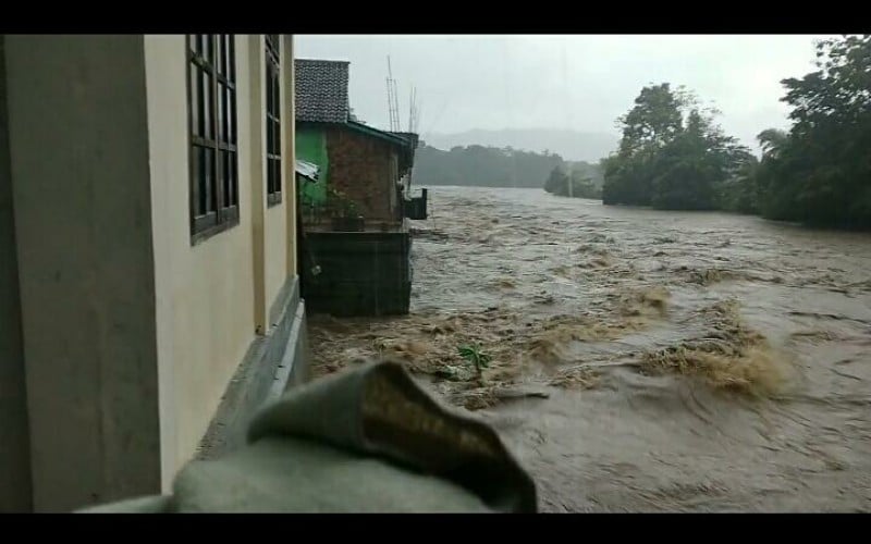 Debit Sungai Ogan Meninggi, Warga 6 Kecamatan di OKU Waspada Banjir