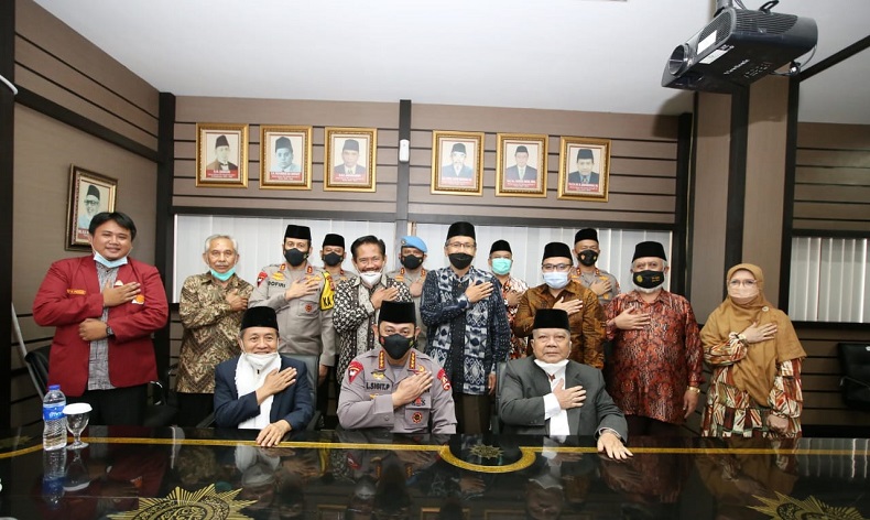 Silaturahmi dengan Persis, Kapolri: Ulama Lebih Efektif Berikan Pemahaman ke Umat