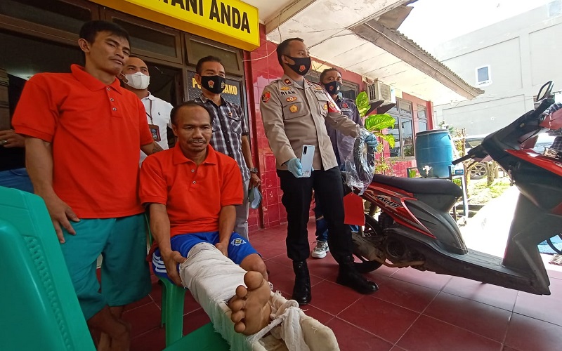 Polisi Tembak Dua Penjambret Uang Renovasi Masjid di Palembang 