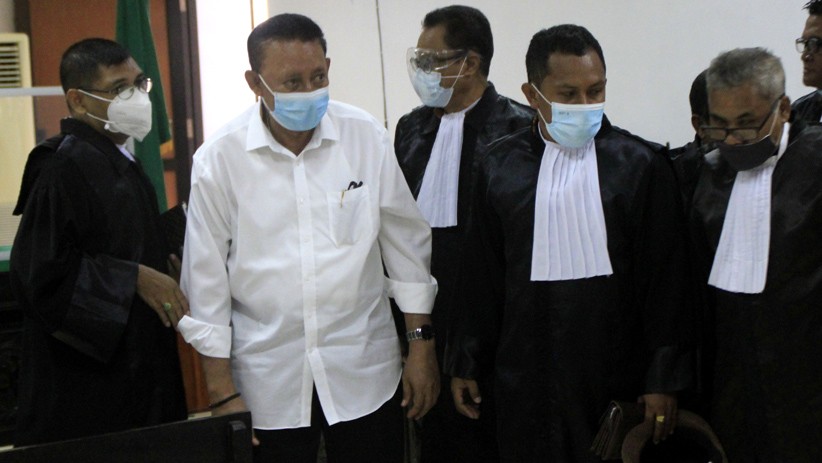 Divonis Tidak Bersalah, Mantan Wali Kota Kupang Bebas dari Tahanan - Bagian 1