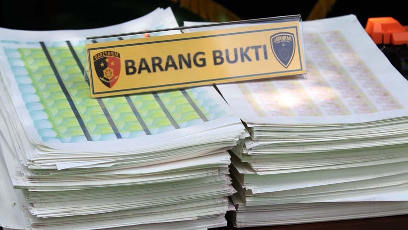 Penampakan Meterai Palsu Rp6.000 dan Rp10.000, Kerugian Negara Rp37 Miliar - Bagian 4