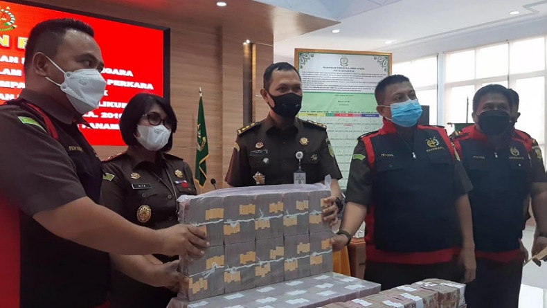 Mantan Bupati Minut Jadi Tersangka Kasus Korupsi Pemecah Ombak, Baru Kembalikan Rp4,2 Miliar