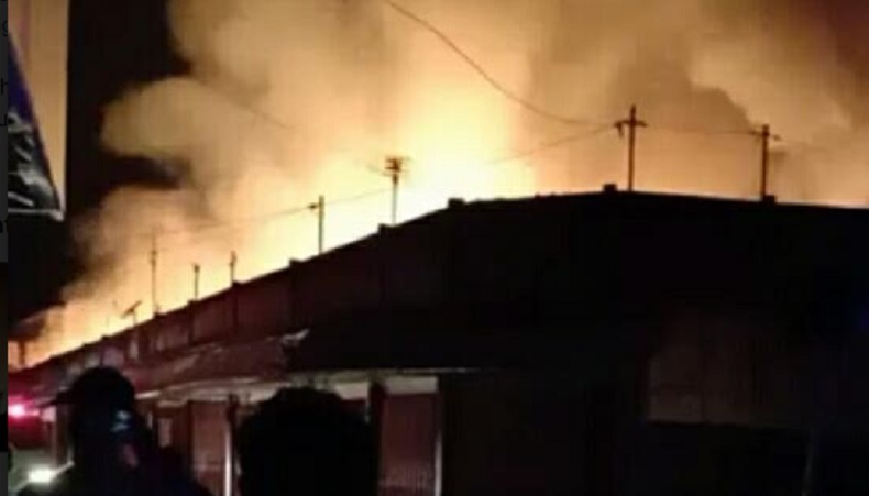 Dini Hari, Pasar Campurdarat di Tulungagung Hangus Terbakar