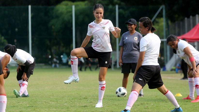 Gocekan Sabreena Dressler Bikin Gagal Fokus, Intip Permainannya saat Laga Uji Coba - Bagian 6