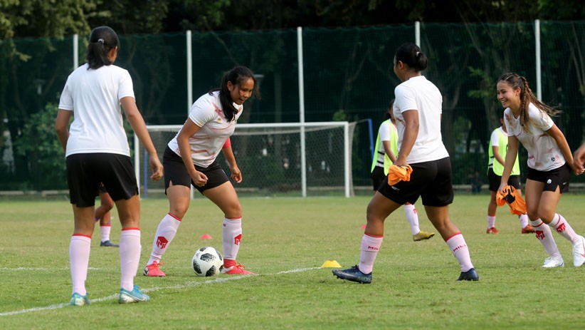 Gocekan Sabreena Dressler Bikin Gagal Fokus, Intip Permainannya saat Laga Uji Coba - Bagian 7