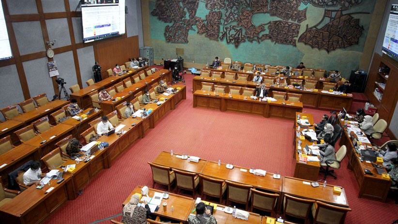 Mendikbud dan DPR Rapat Bahas Persiapan Pembelajaran Tatap Muka Bulan Juli - Bagian 3