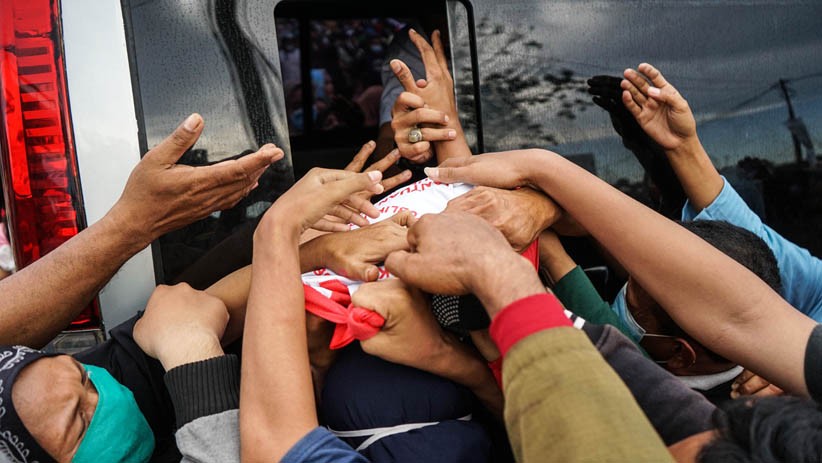 Antusiasme Masyarakat Sambut Kedatangan Presiden Jokowi Berkunjung ke Sulsel - Bagian 4