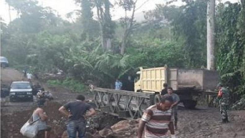 Pemasangan Jembatan Bailey Rampung, Jalan Ambles di Tapsel Kini Sudah Bisa Dilewati