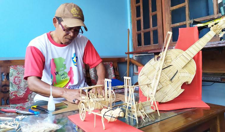 Miniatur Berbahan Tusuk Gigi Ini Nilainya Jutaan Rupiah