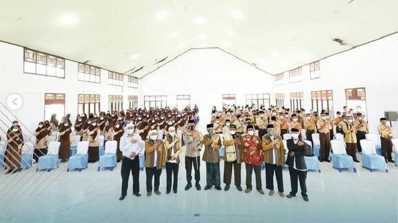 Ciptakan Kamtibmas Kondusif, Kapolda Malut Silaturahmi ke Ponpes Harisul Khairat Ome