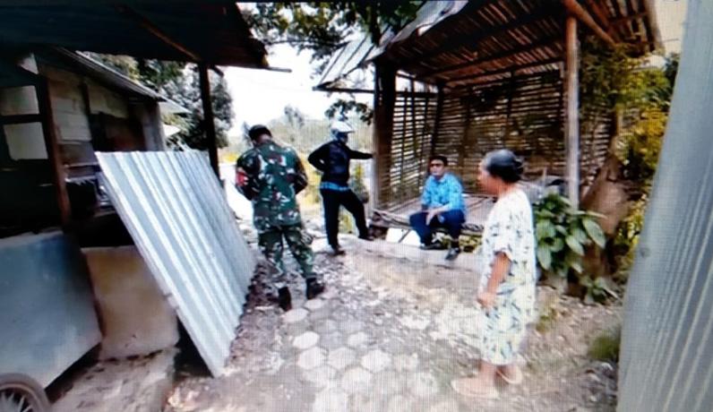  Warga Desak Polisi Hukum Orang Tua yang Tega Rantai Anak 