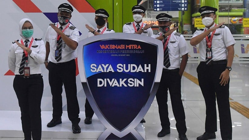 Masinis hingga Pilot Disuntik Vaksin Covid-19 - Bagian 1